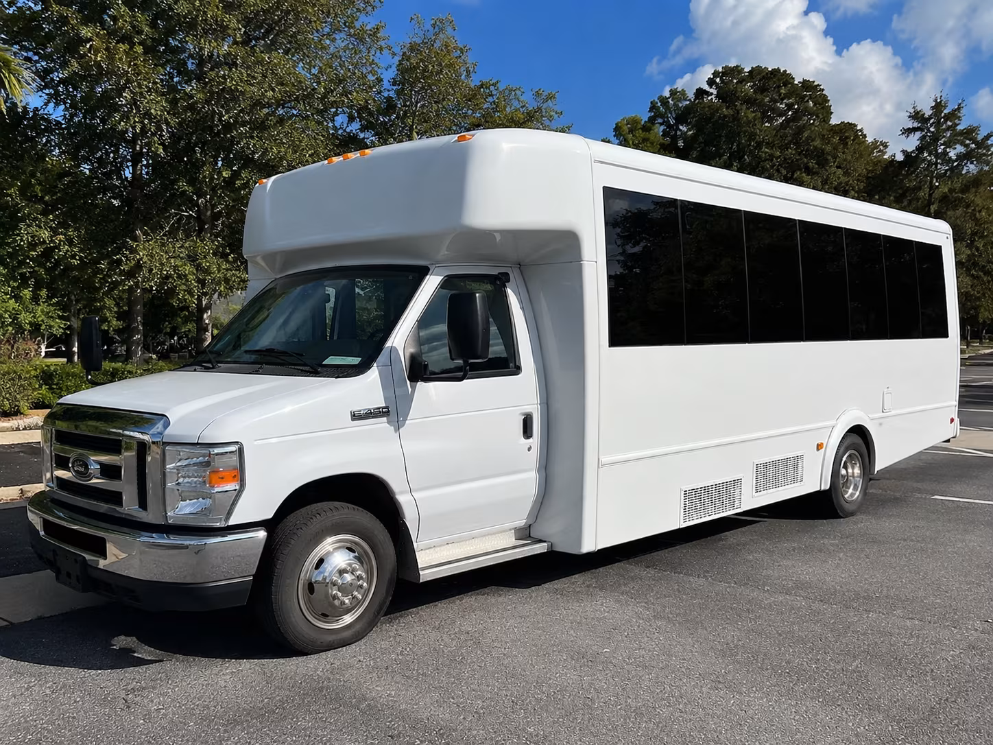 Fullerton Birthday, Sweet 16, & Quinceañera Party Bus Rentals