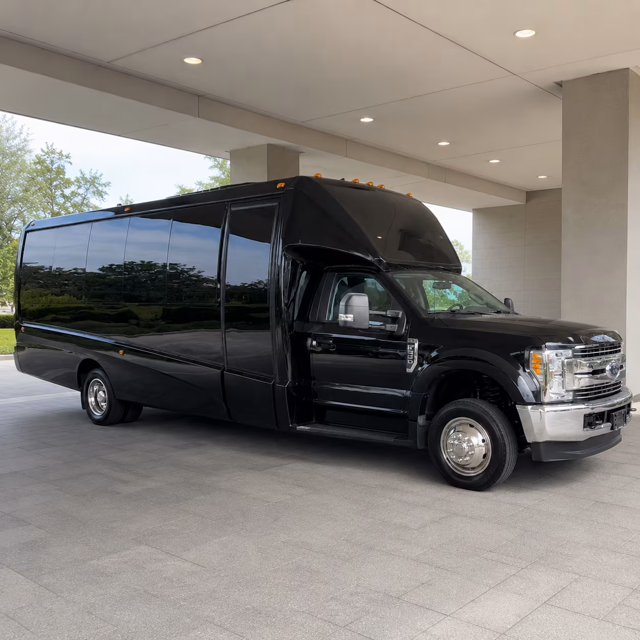 Orange Homecoming & Prom Party Bus Rentals